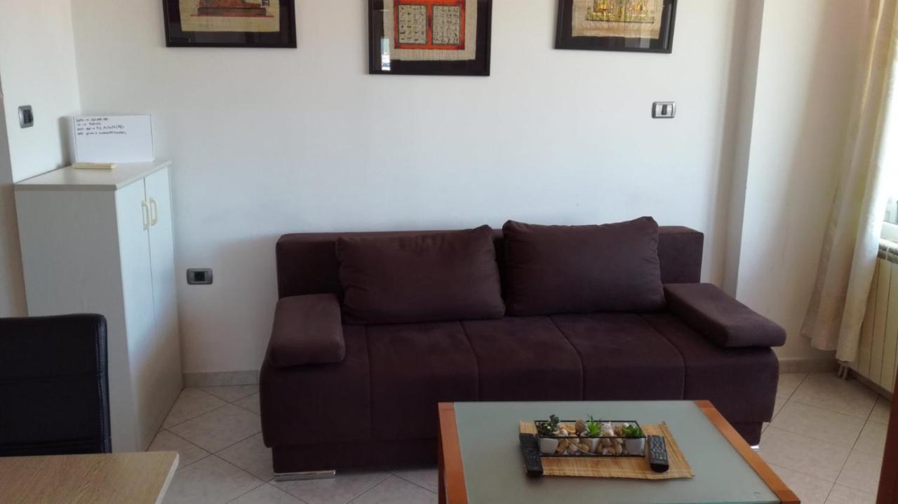 Apartma Vojkovo Koper Exteriör bild