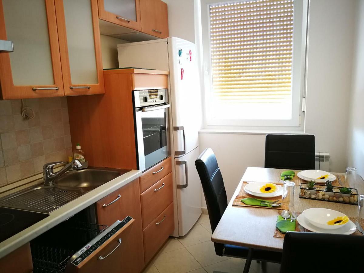 Apartma Vojkovo Koper Exteriör bild